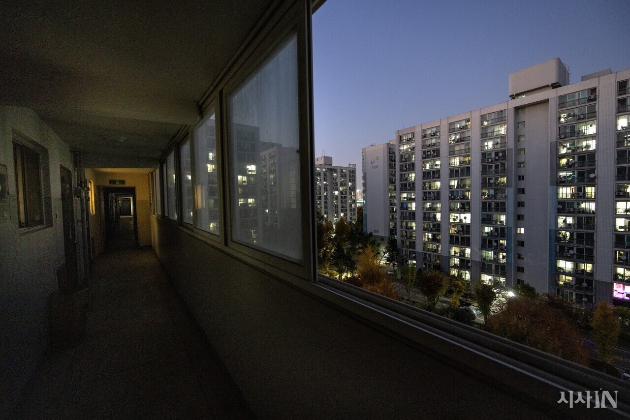 서울시 강서구에 위치한 한 임대 아파트. 정부는 노후한 임대아파트 재건축을 공급 정책의 일환으로 내세운다.  ⓒ시사IN 조남진