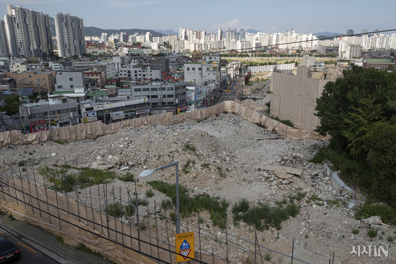 2021년 7월, 철거 작업이 한창인 서울 성북구 장위동 재개발 현장.  ⓒ시사IN 조남진